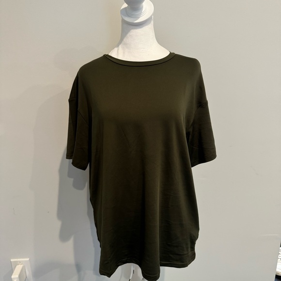 White Fox Olive Green Comfy Oversized Tee - Picture 1 of 4